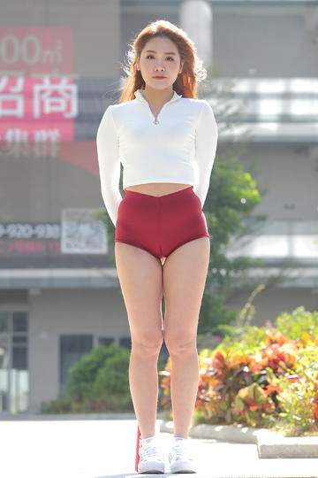 亚洲熟妇AV一区