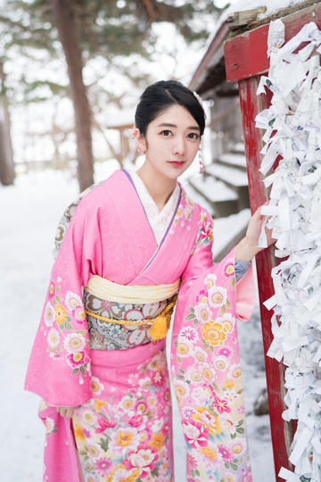 中文字幕巨大的乳...