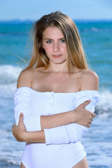 久草日韩av在线收看